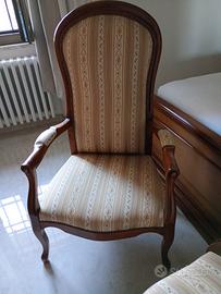Sedie in legno massello stile classico