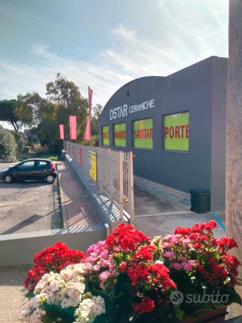 Locale commerciale magazzino