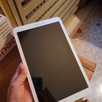 Tablet Samsung Galaxy Tab E SM-T561