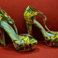 Scarpe da donna con tacco numero 37