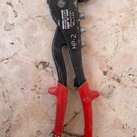 Rivettatrice manuale