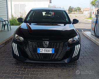 208 1.2 101 CV Style nuova Permute