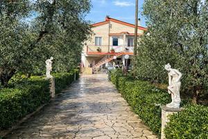 VILLA SINGOLA A BISCEGLIE