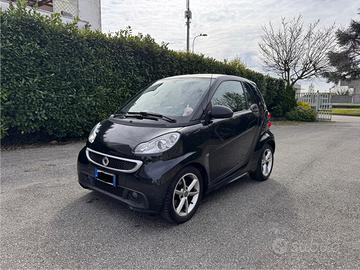 Smart Fortwo seconda serie 0.8 CDI Coupé (W451)