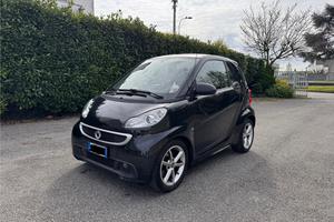 Smart Fortwo seconda serie 0.8 CDI Coupé (W451)