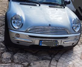 Mini Cooper 1,6 con impianto gpl