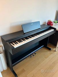 Pianoforte digitale Yamaha Arius YDP-145