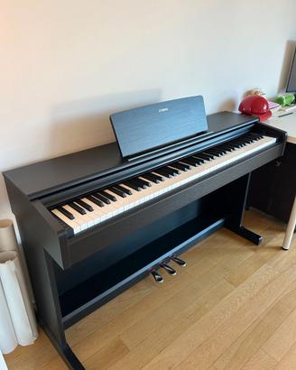 Pianoforte digitale Yamaha Arius YDP-145