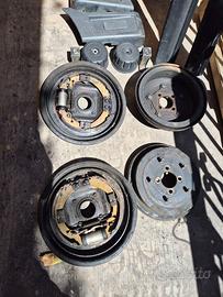 Mozzi posteriori completi+ganasce  Suzuki Samurai