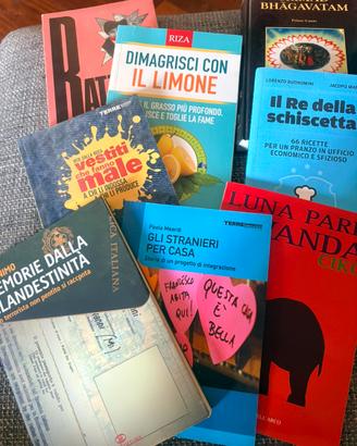 Libri vari ritiro a Novate Milanese