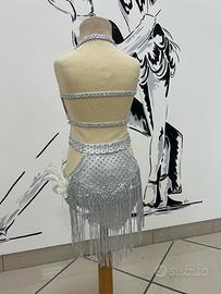 Abito latino americano