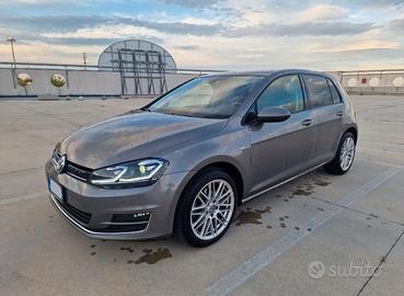 Volkswagen GOLF  EXECUTIVE FULL