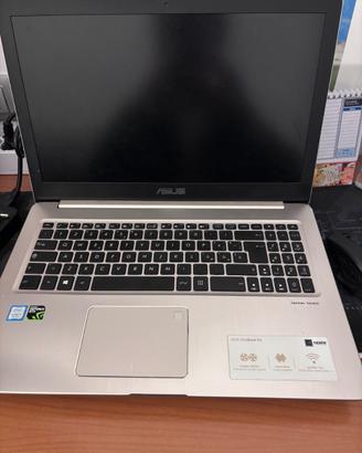 Pc portatile Vivobook Asus