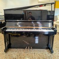 Pianoforte Petrof P125 con trasporto e panca incl.