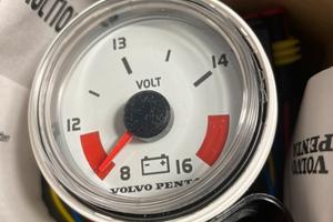 Voltmetro 8/16V Volvo Penta
