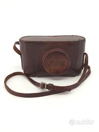 Custodia in cuoio vintage tipo Leica anni 50-60