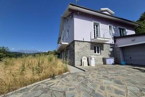 Immobile in asta di 478 m² con 5 locali e box auto