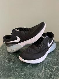 Nike Running US 10.5 EUR 44.5 White/Black Dual Run