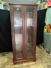 vetrina in legno