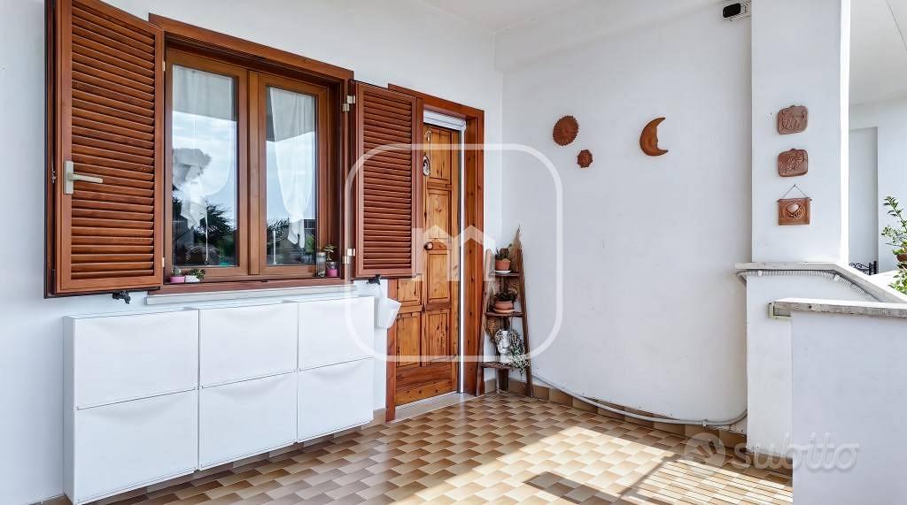 Casa – Pomezia, Villaggio Tognazzi - Vista 3