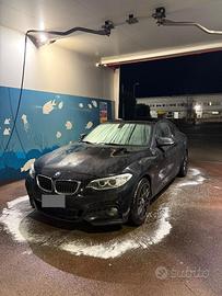 BMW  F22 218d