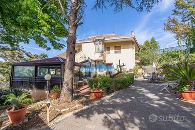 Porzione indipendente di villa bifamiliare a Poggi