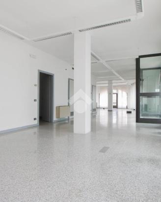 UFFICIO A VILLA D'ALMÈ