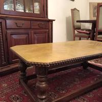 Tavolo basso stile spagnolo