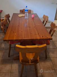 Tavolo + 7 sedie