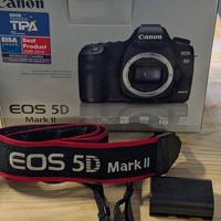 Canon EOS 5D Mark II DSLR scatti 29.000