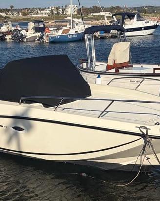 Quicksilver Activ 675 Sundeck Mercury 150