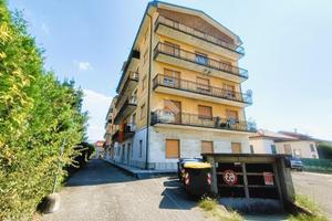 4 LOCALI A VIGNOLE BORBERA