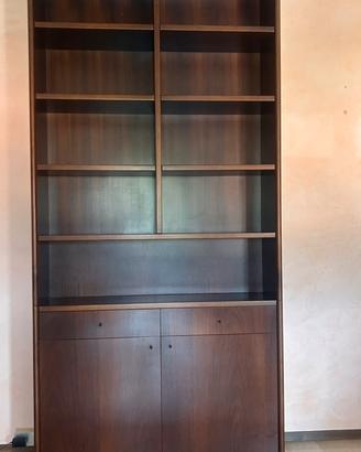 Mobile libreria artigianale in noce