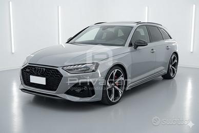 AUDI RS 4 Avant