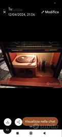 mobile con radio e giradischi vintage 