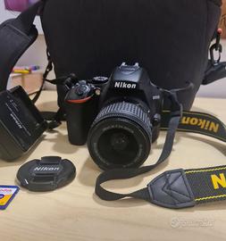 Macchina fotografica NIKON D3500