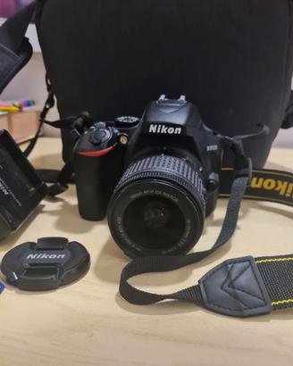 Macchina fotografica NIKON D3500