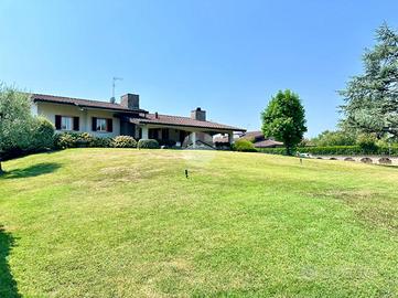 VILLA SINGOLA A PONCARALE