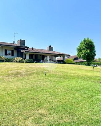 VILLA SINGOLA A PONCARALE