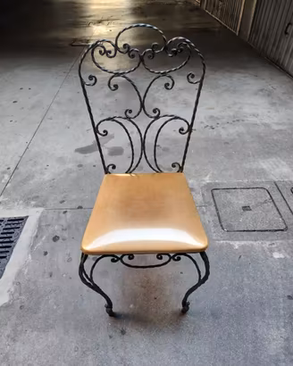 Sedia vintage in ferro battuto e ottone bronzato