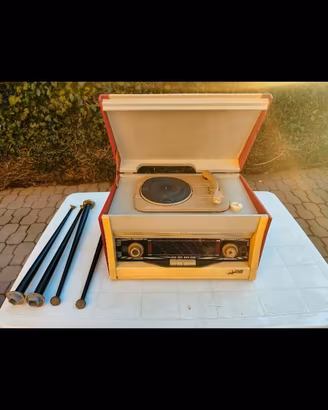 Radio Allocchio Bacchini mod. MF 1013