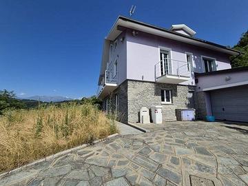 Immobile in asta di 478 m² con 5 locali e box auto