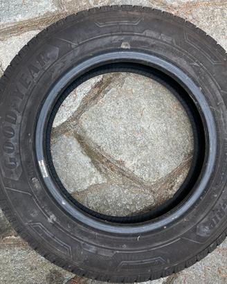 Pneumatici 185/75R16C