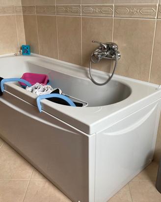Vasca da bagno in vetroresina
