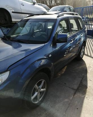 Porta anteriore sx SUBARU FORESTER del 2009