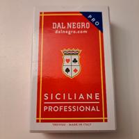 Carte da gioco siciliane, ancora sigillate.