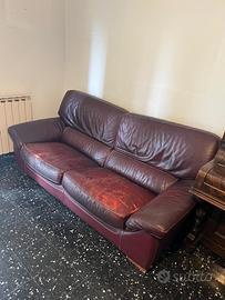 Divano in pelle bordeaux