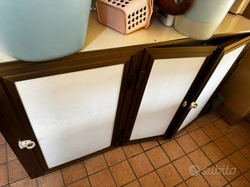 Mobile da esterno per lavatrice.