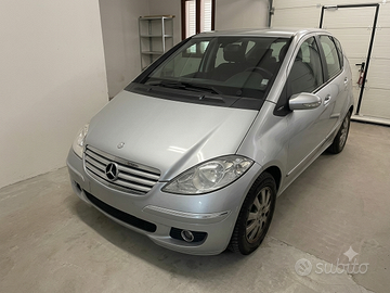 MERCEDES A180 ELEGANCE