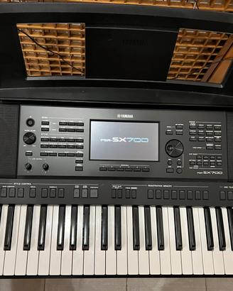 Tastiera keyboard arranger Yamaha PSR-SX700